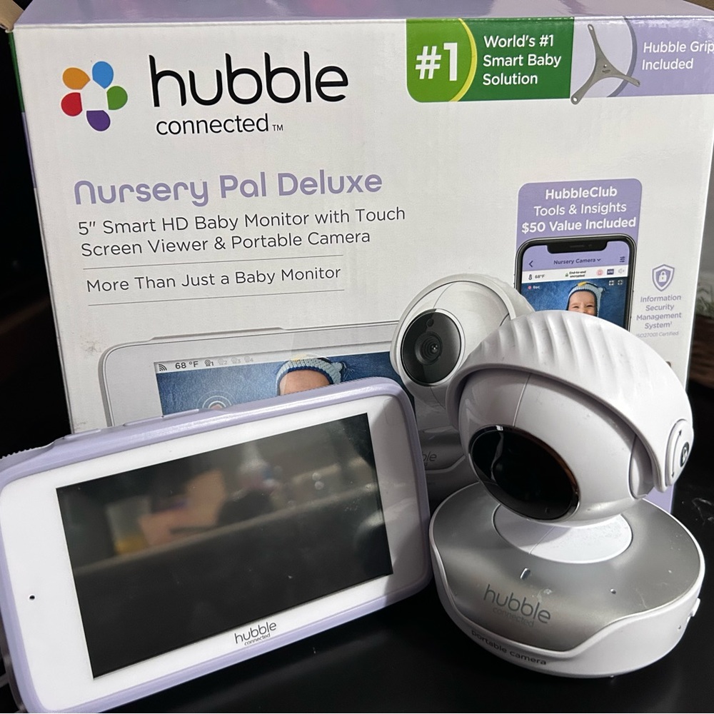 Hubble Connected Nursery Pal Premium 5" Smart HD Baby Monito Touch Screen Viewer